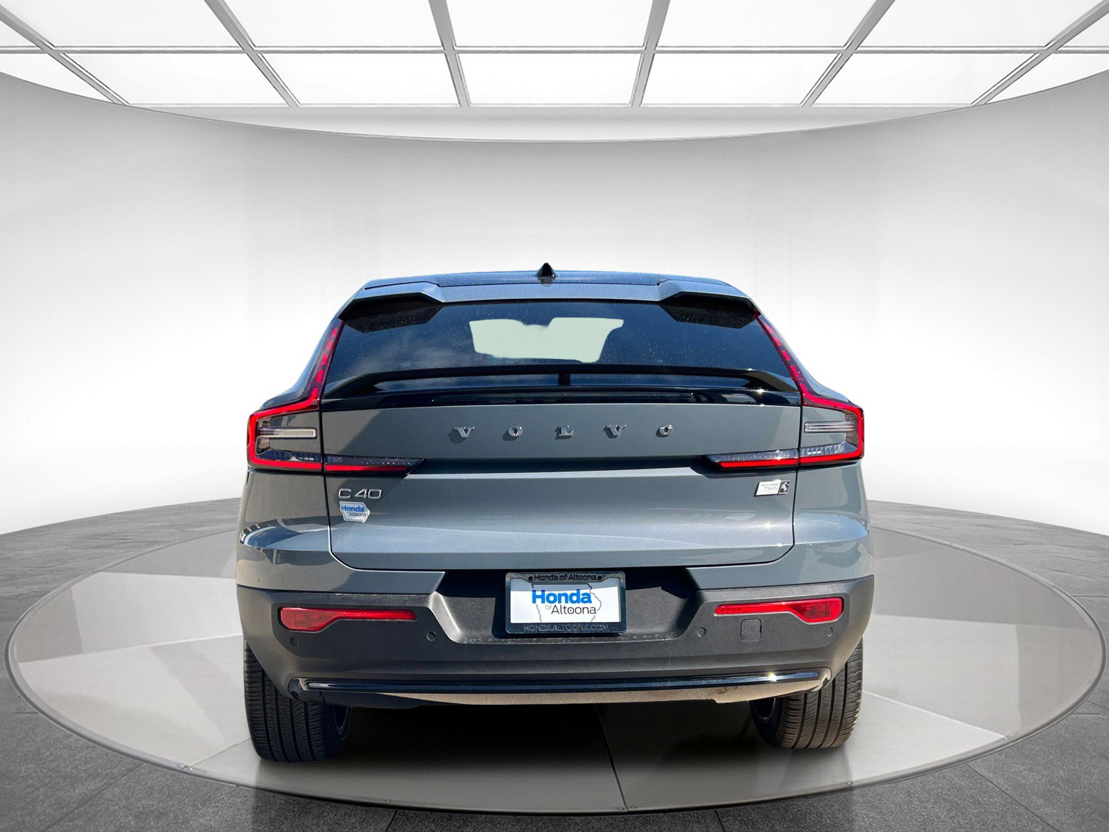 2023 Volvo C40 Recharge Ultimate photo 4