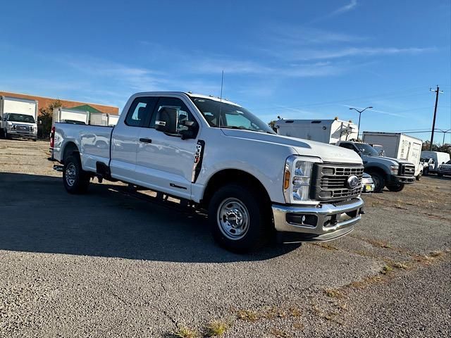 2024 Ford F-350 XL photo 13