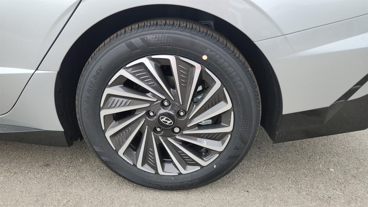 2025 Hyundai Sonata Hybrid Limited photo 24