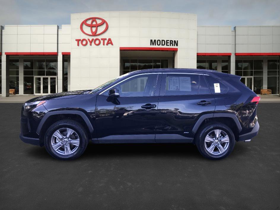 2024 Toyota RAV4 Hybrid LE photo 2