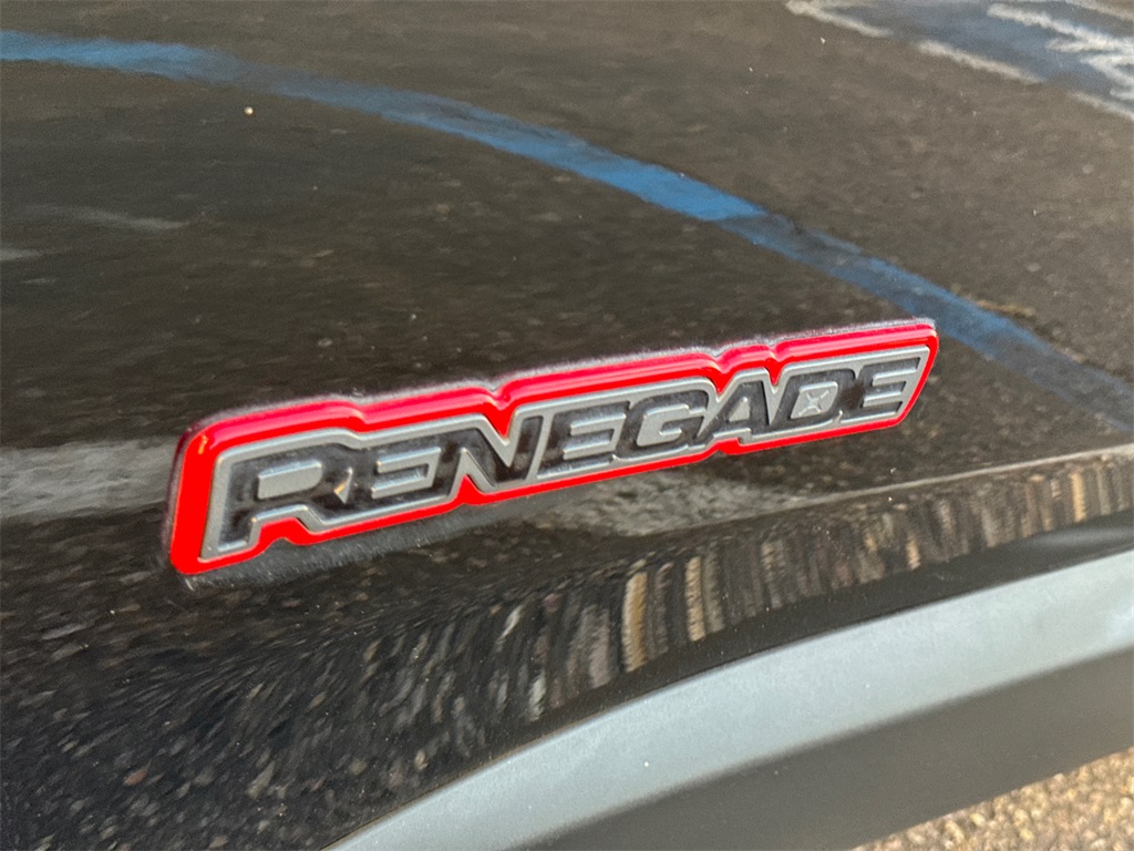 2022 Jeep Renegade Trailhawk photo 10