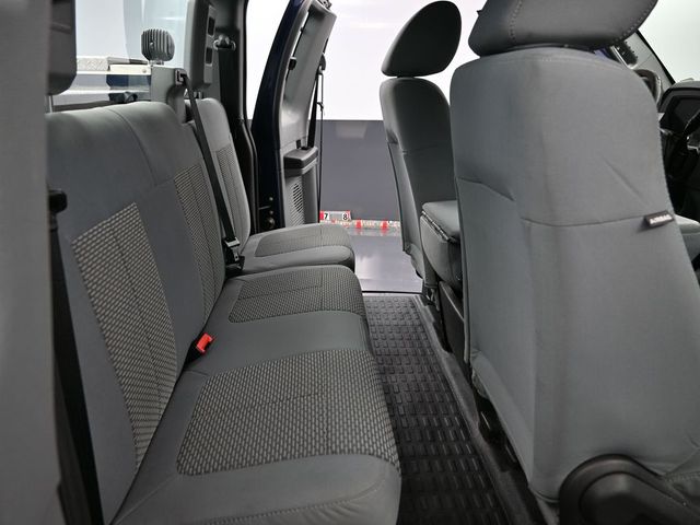2012 Ford F-350 photo 32