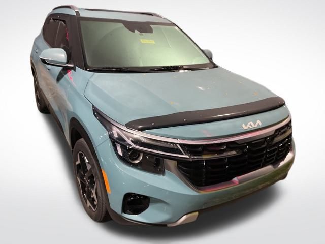 2024 Kia Seltos EX photo 3