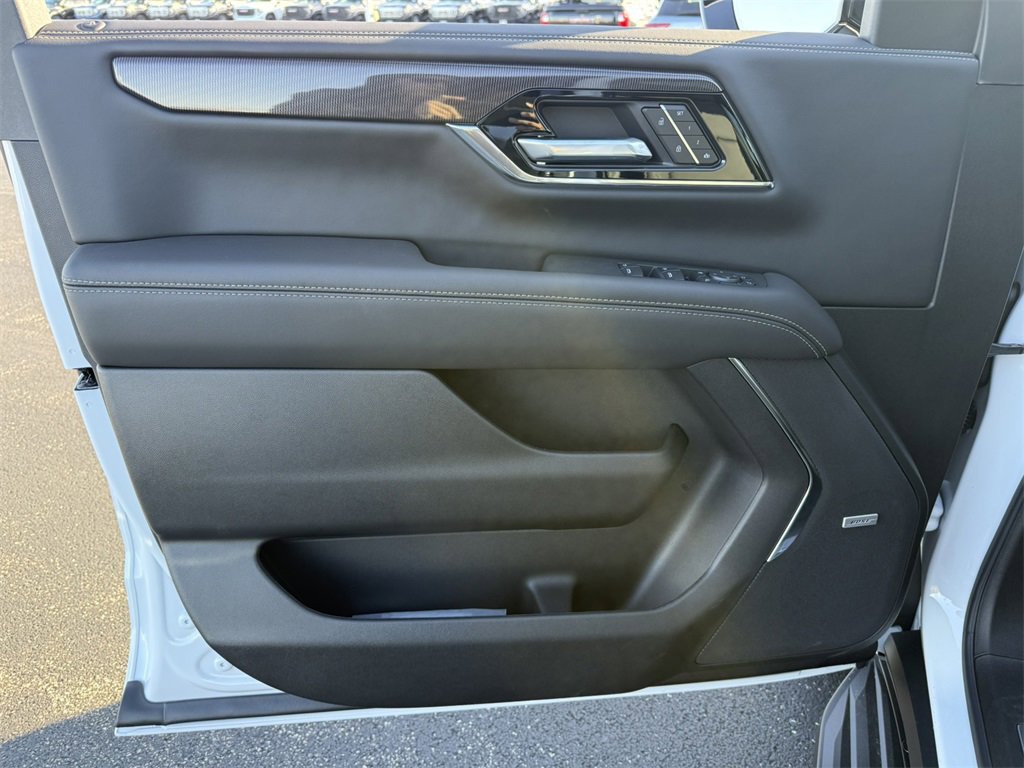 2026 GMC YUKON XL - Image 13