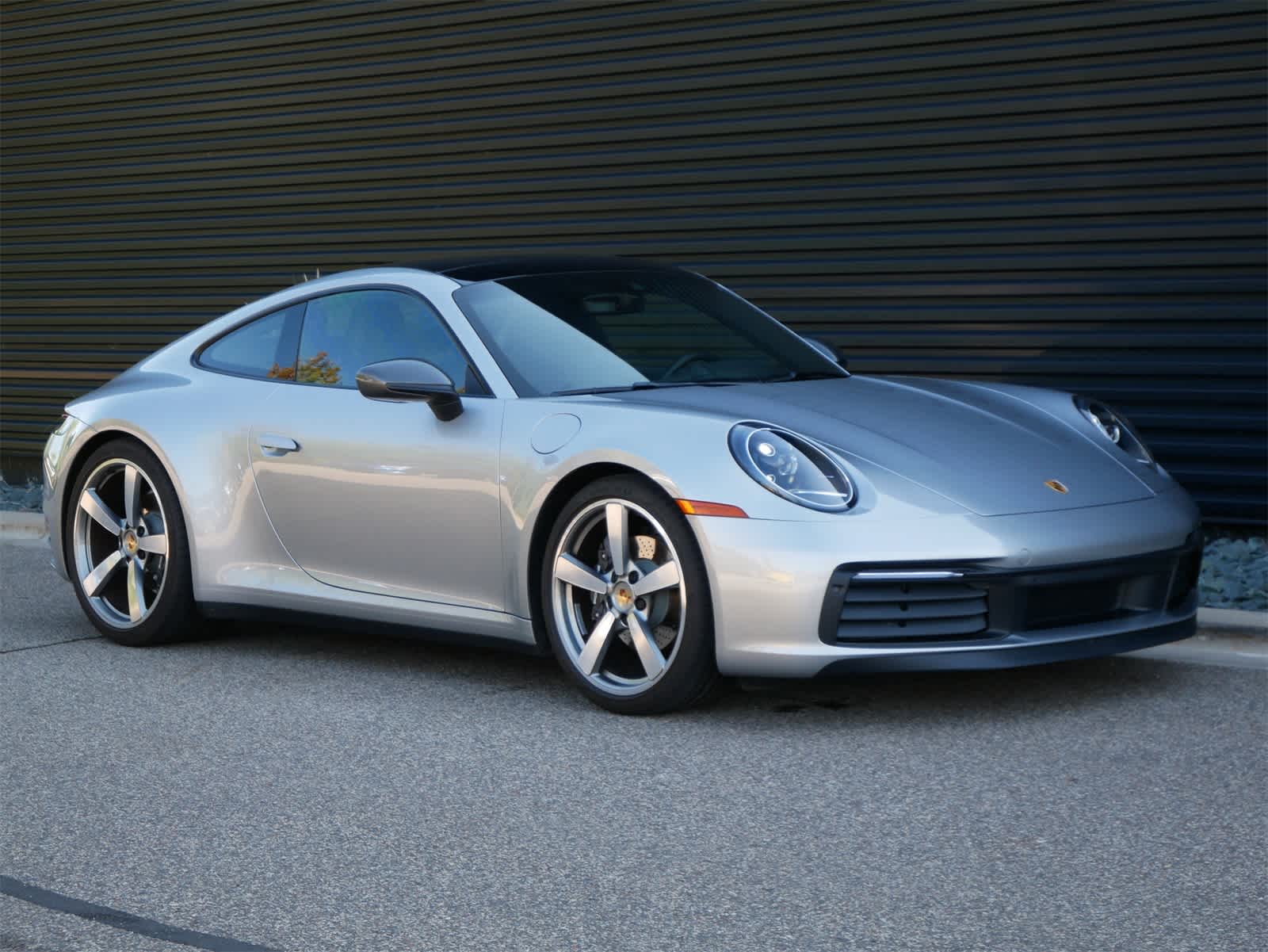 2023 Porsche 911 T photo 21