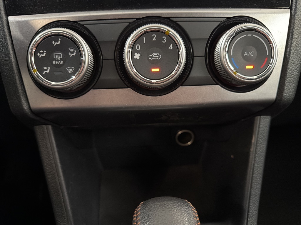 2017 Subaru Crosstrek 2.0i Premium photo 15