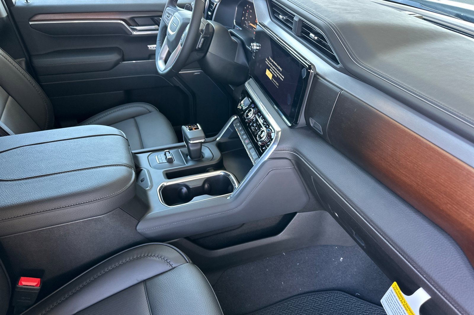 2026 Gmc Sierra 1500 Denali photo 13