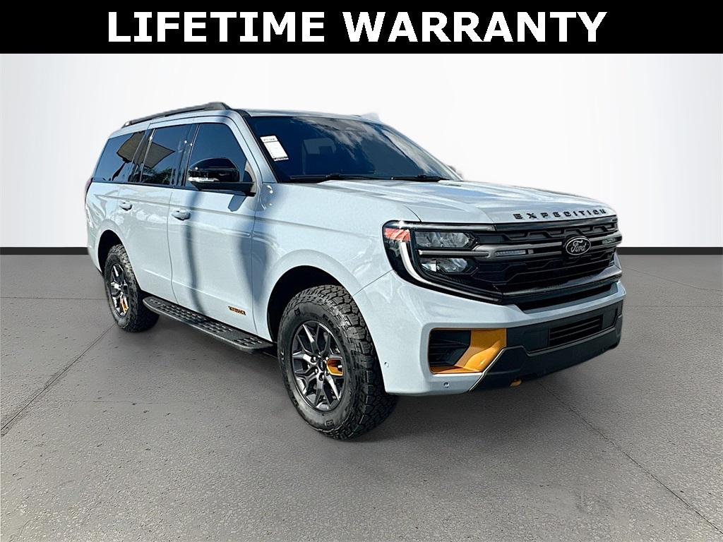 2025 Ford Expedition Tremor's photo