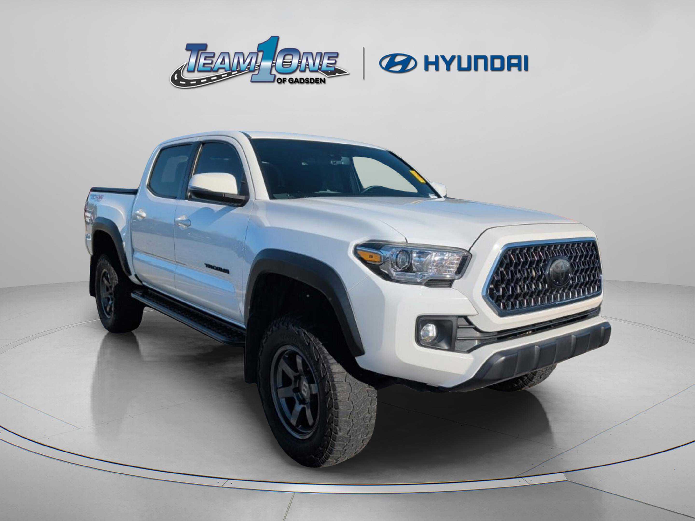 2018 Toyota Tacoma SR's photo