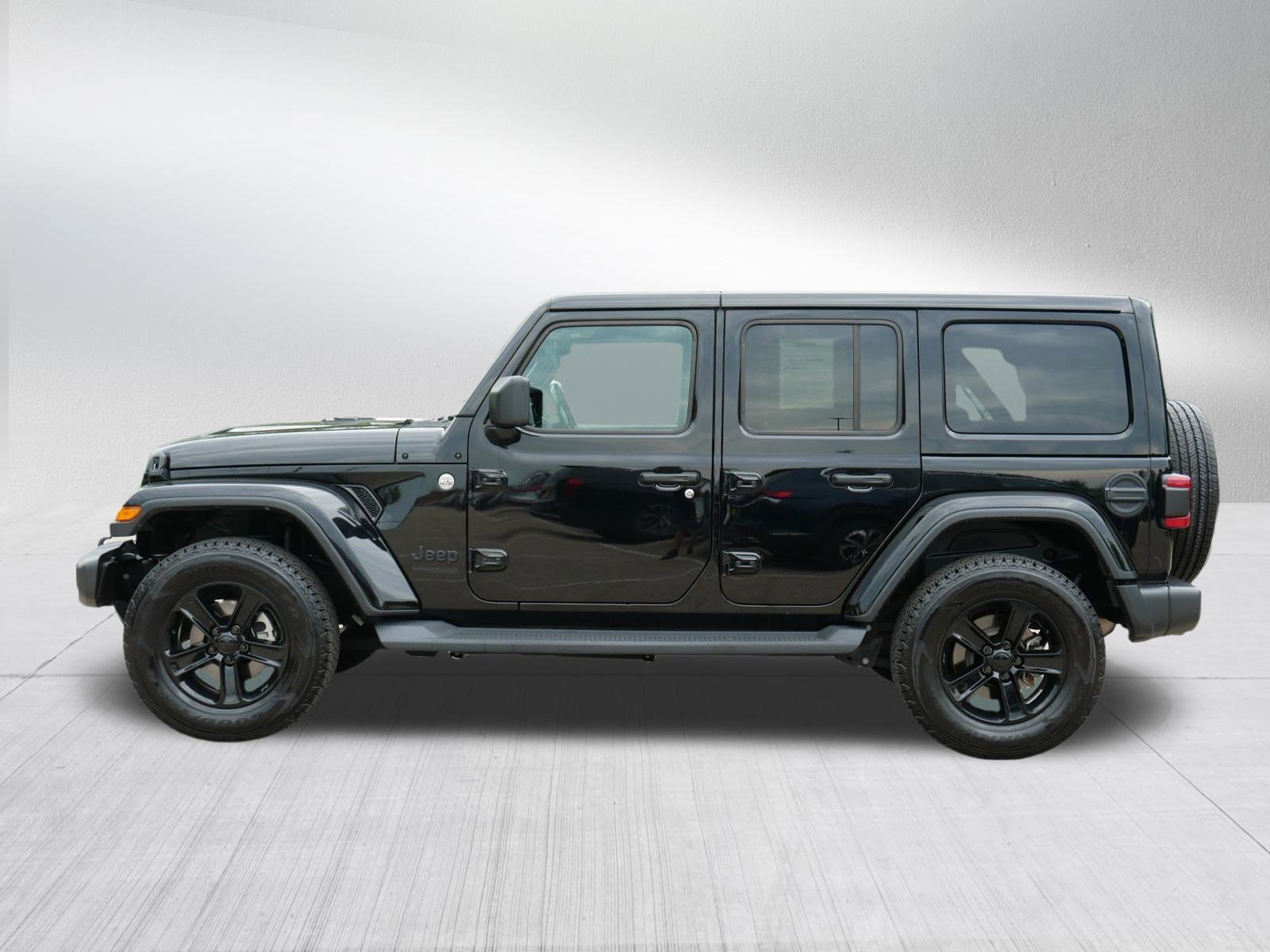 2020 Jeep Wrangler Unlimited Sahara Altitude photo 4