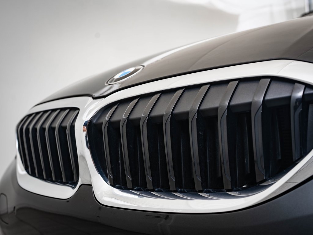 2022 Bmw 330i xDrive photo 3