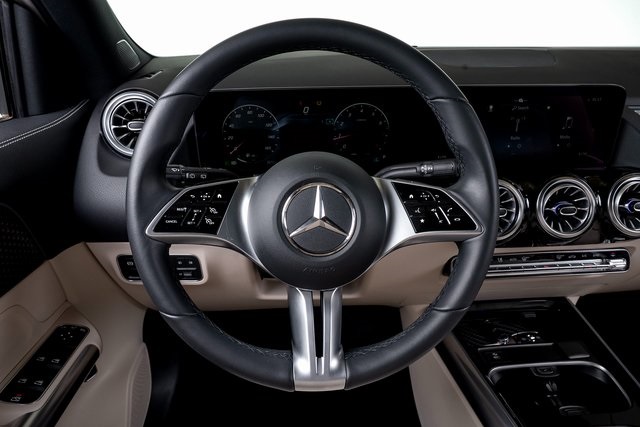 2024 Mercedes Benz GLA 250 photo 35