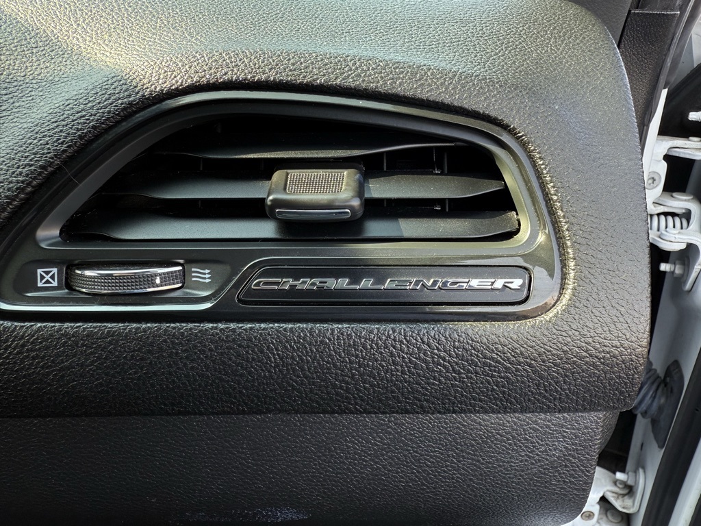 2023 Dodge Challenger GT photo 10