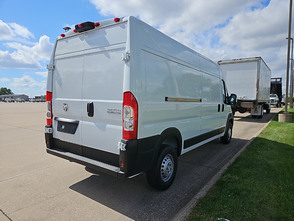 2025 Ram ProMaster 2500 Cargo Van photo 2
