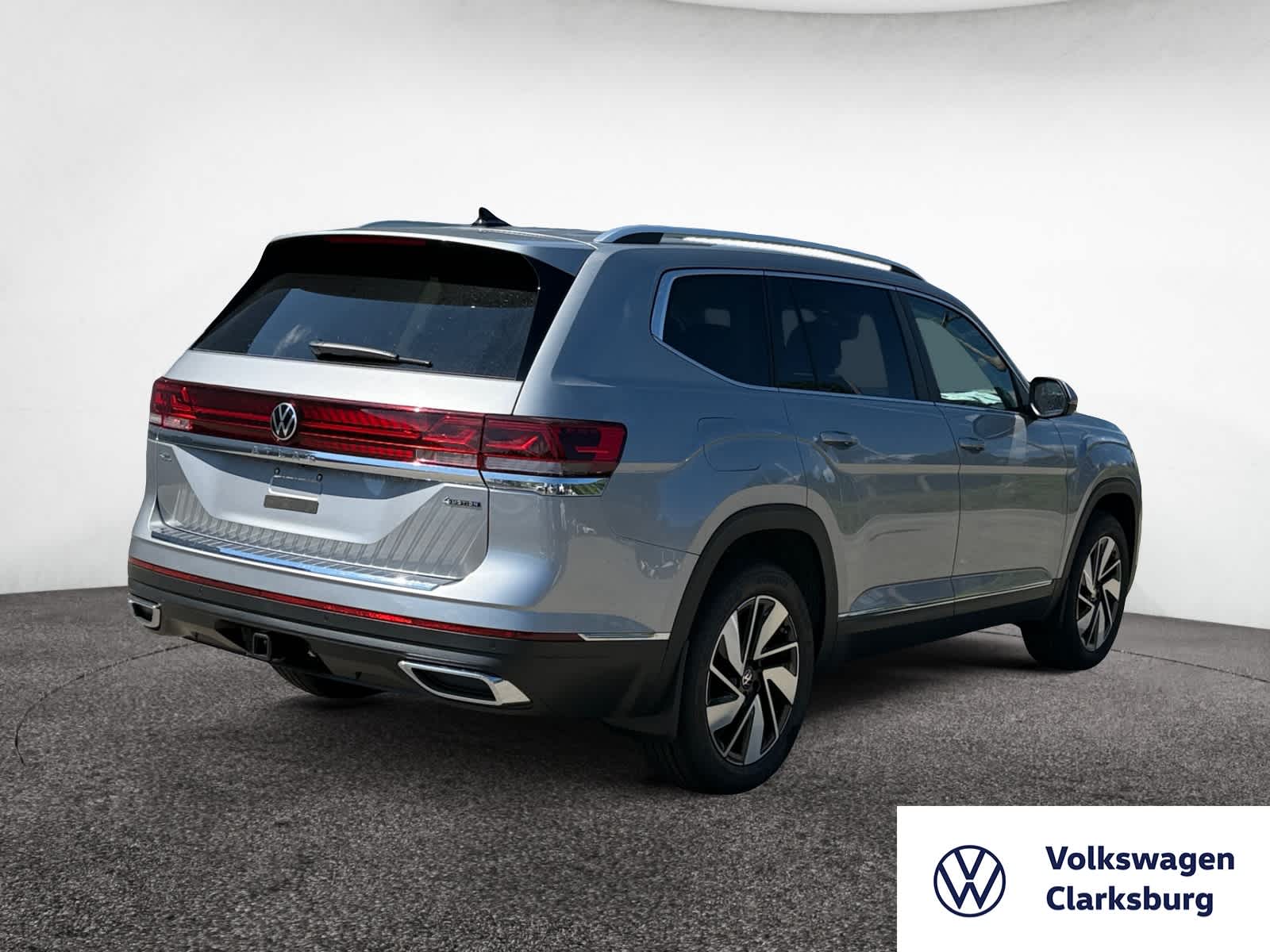 2026 Volkswagen Atlas SEL photo 4