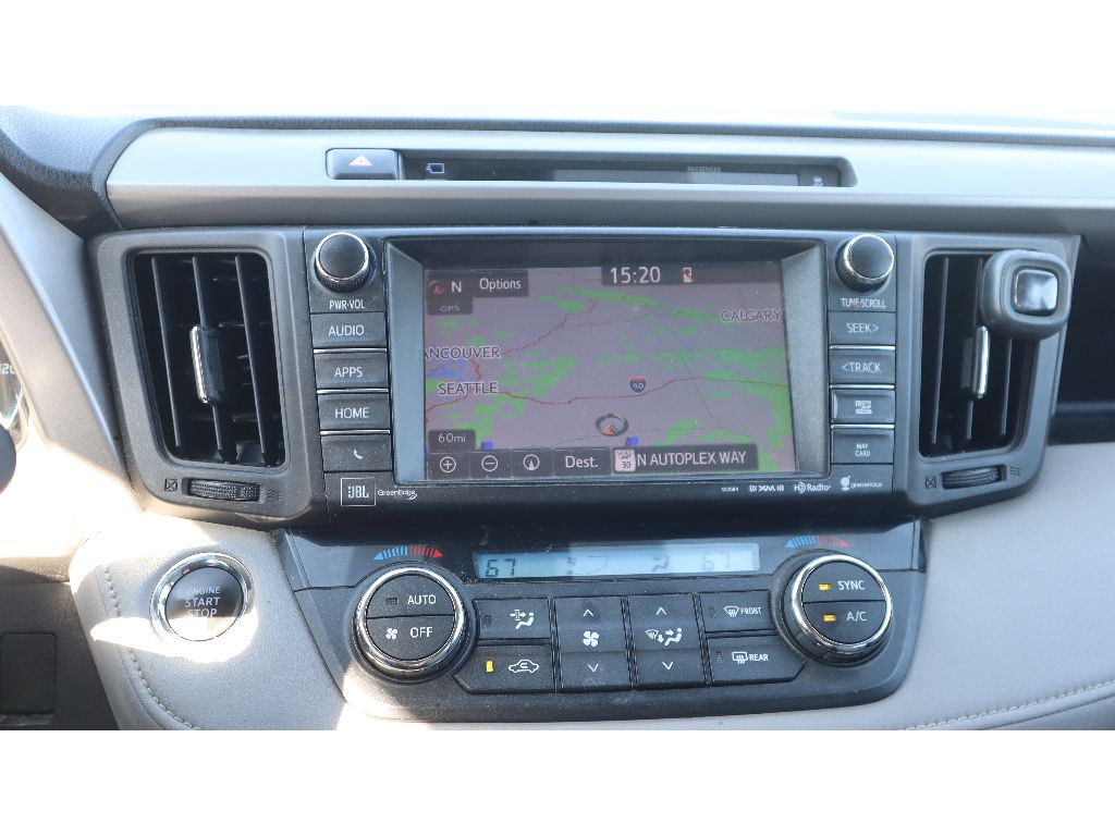 2016 Toyota RAV4 Limited photo 17