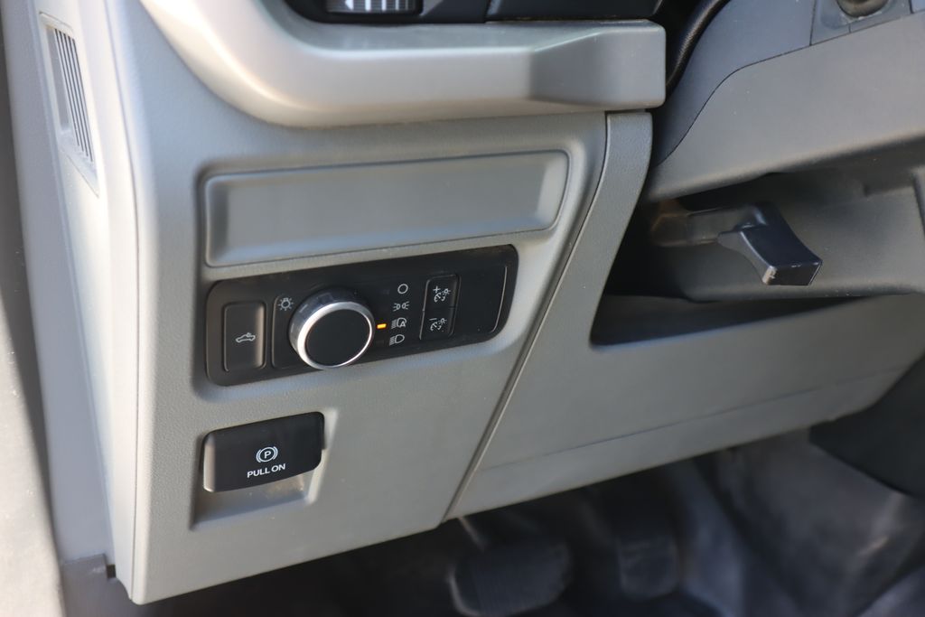 2021 Ford F-150 XL photo 11