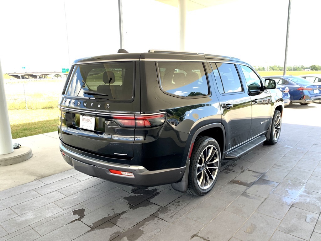 2022 Jeep Wagoneer Series II photo 3