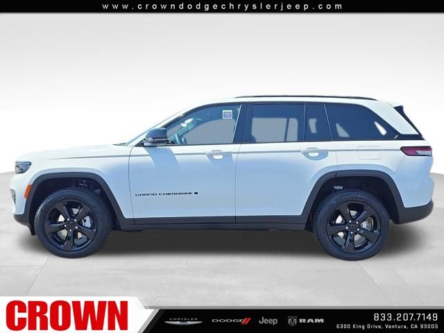 2025 Jeep Grand Cherokee Limited photo 3