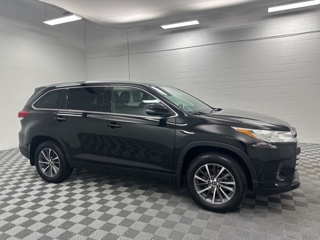 2019 Toyota Highlander XLE photo 4