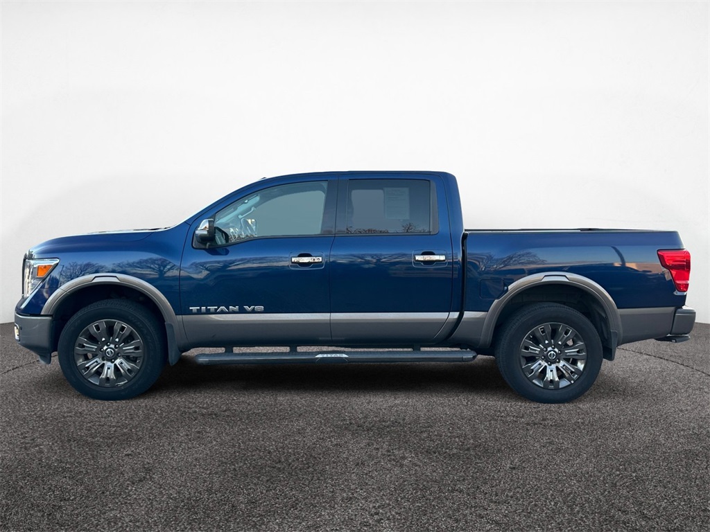 2018 Nissan Titan Platinum Reserve photo 2