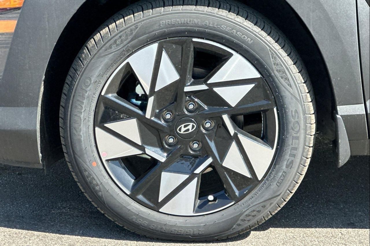 2025 Hyundai Kona SEL photo 27