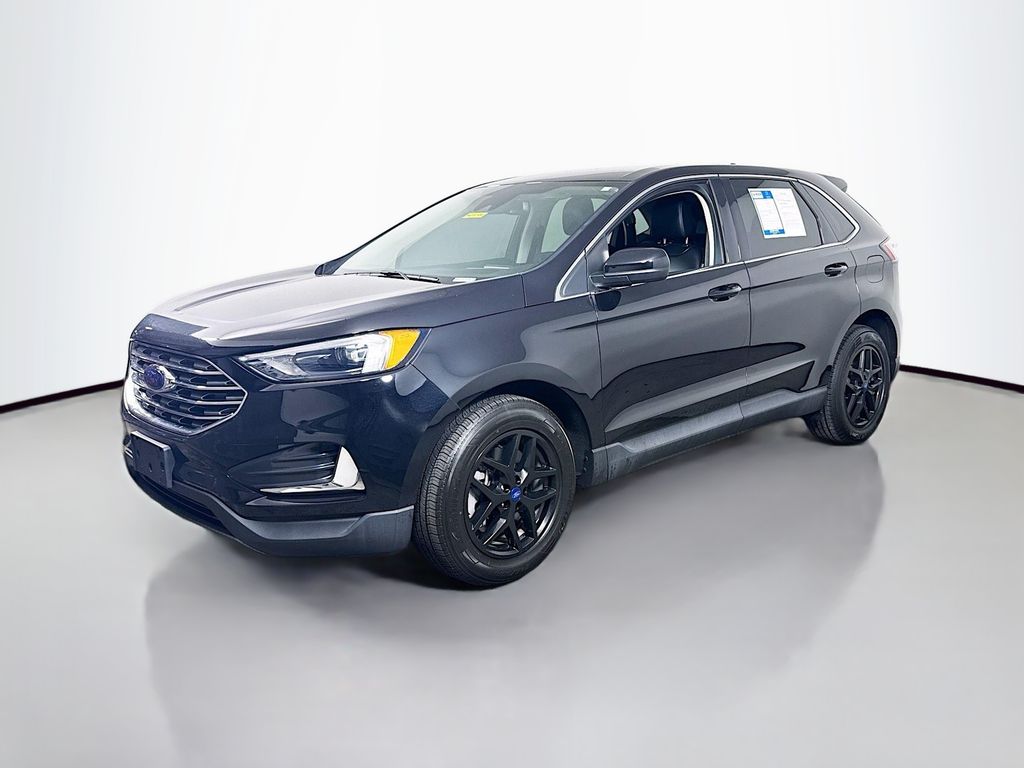 2022 Ford Edge SEL photo 3