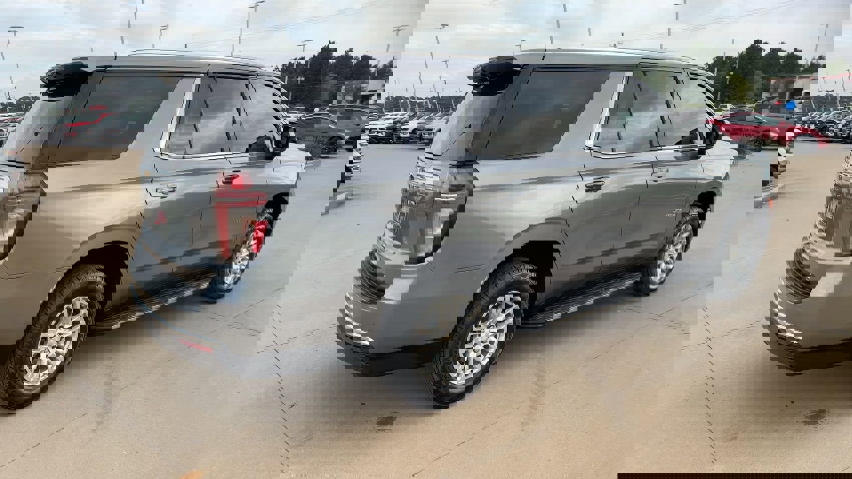 2022 Chevrolet Tahoe LT photo 9