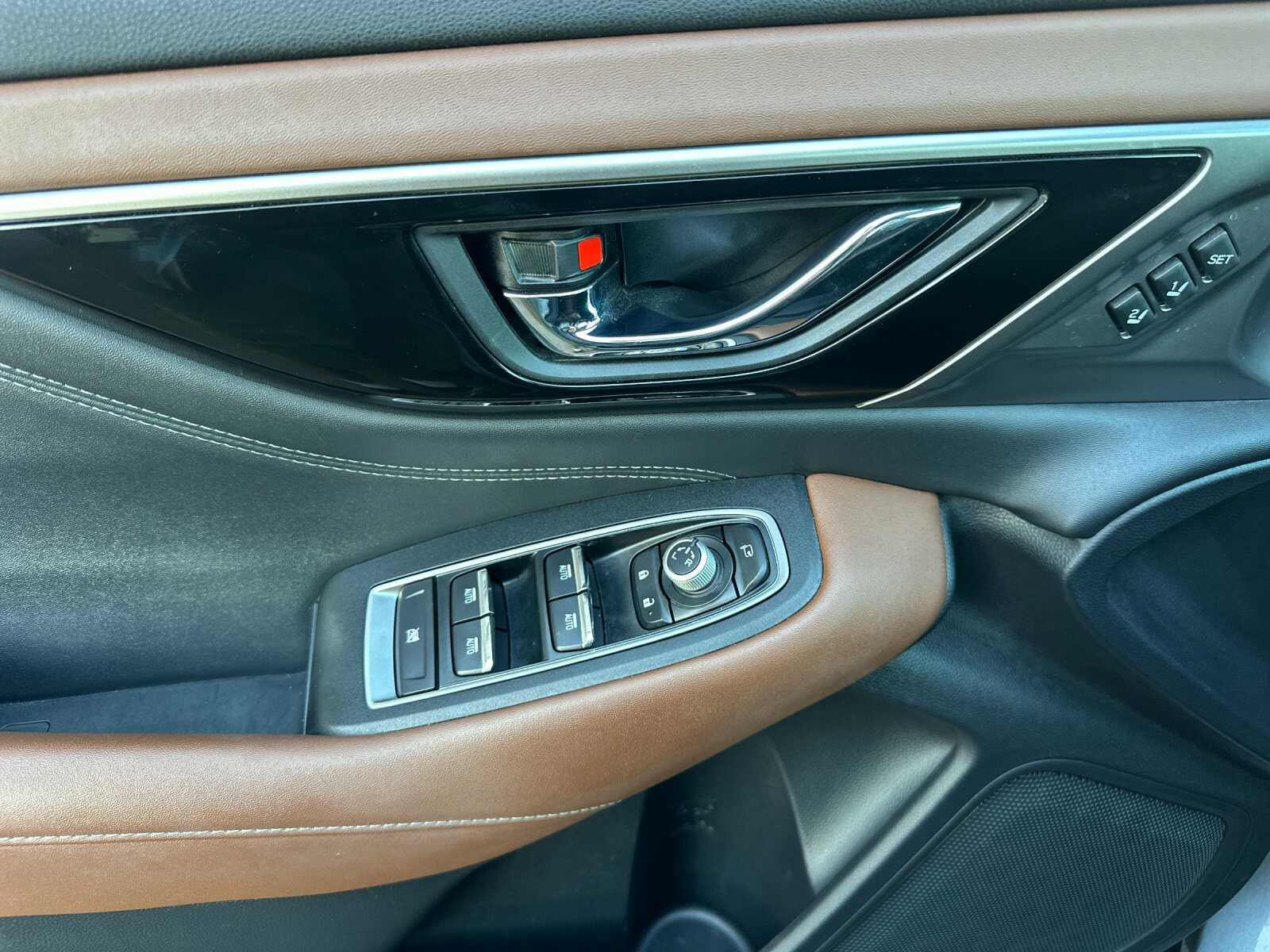 2020 Subaru Outback Touring photo 11
