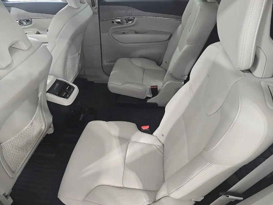 2024 VOLVO XC90 - Image 11