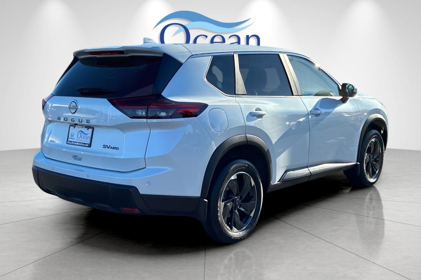2024 Nissan Rogue SV photo 3