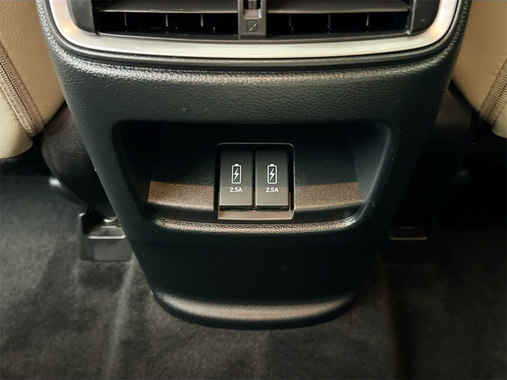 2020 Honda CR-V Touring photo 17