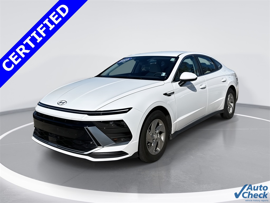 2025 Hyundai Sonata SE's photo