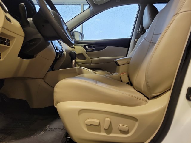 2016 Nissan Rogue S photo 16