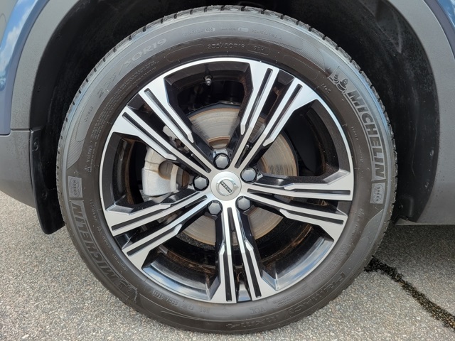 2022 Volvo XC40 T5 Inscription photo 13