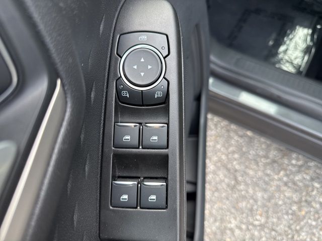 2020 Ford Escape SE photo 16