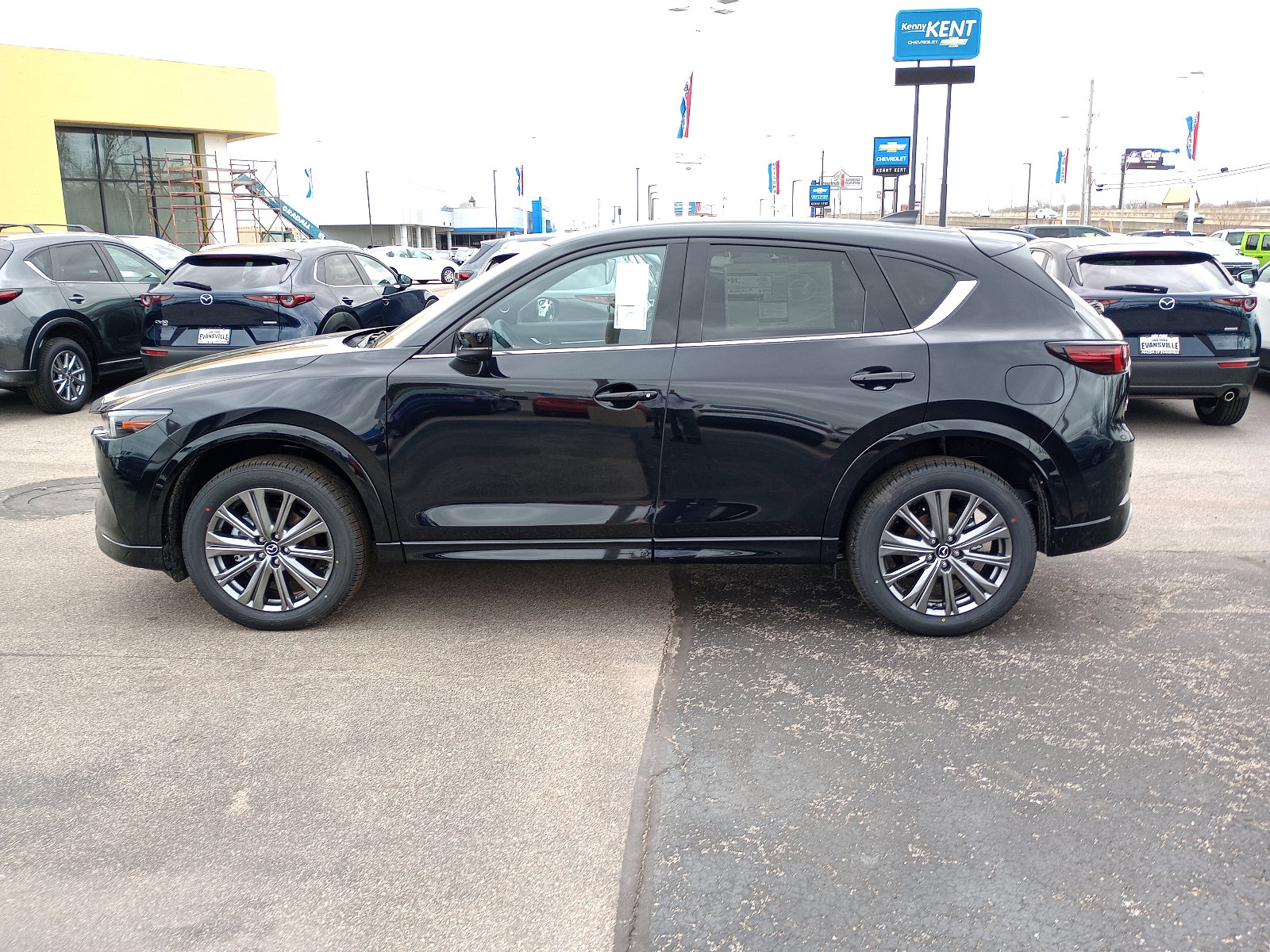 2025 Mazda CX-5 Signature photo 4