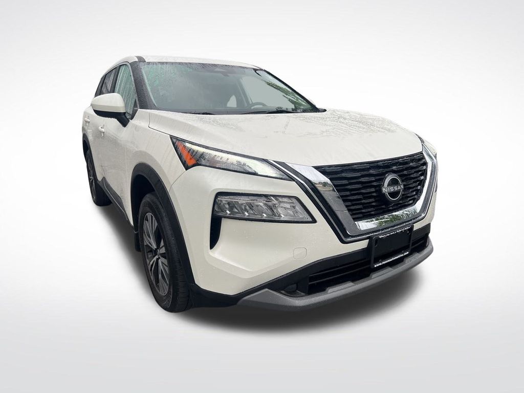 2023 Nissan Rogue SV photo 3