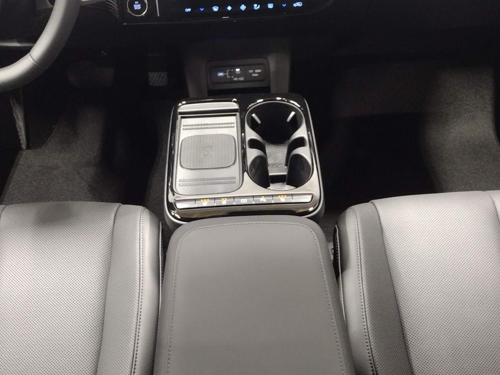 2025 Hyundai Ioniq 5 photo 39