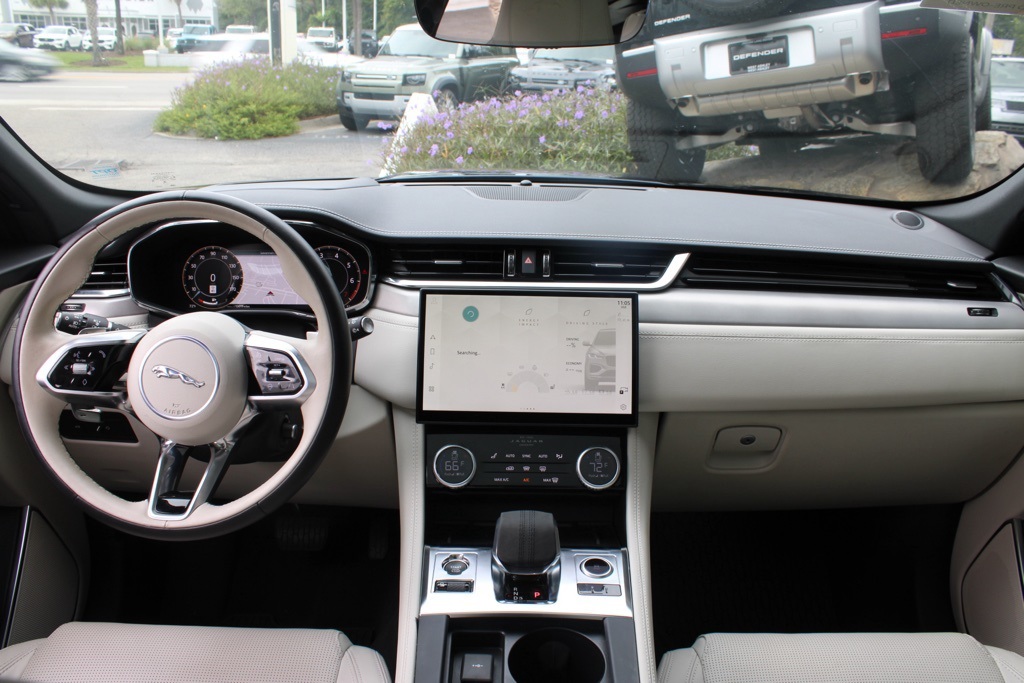 2024 Jaguar F-PACE R-Dynamic S P400 photo 24