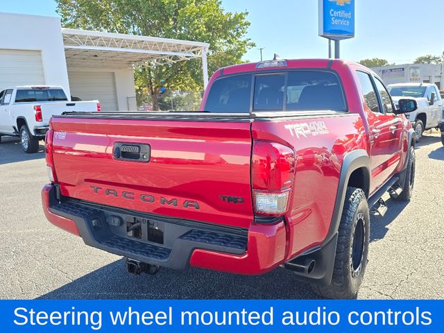 2016 Toyota Tacoma SR5 photo 3