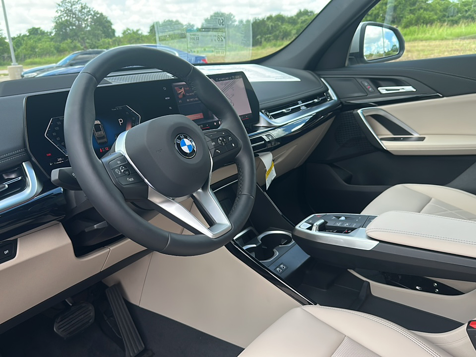 2025 Bmw X1 XDrive28i photo 3