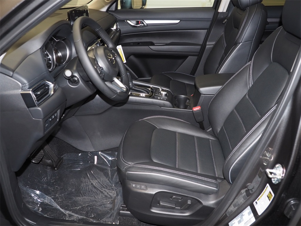 2025 Mazda CX-5 2.5 S Preferred photo 2