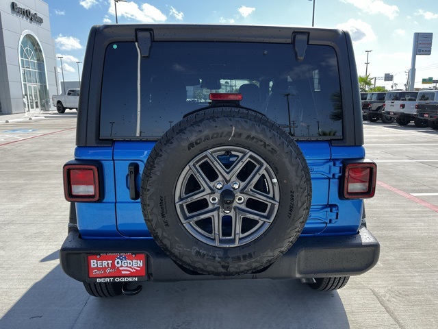 2025 Jeep Wrangler Sport S photo 4