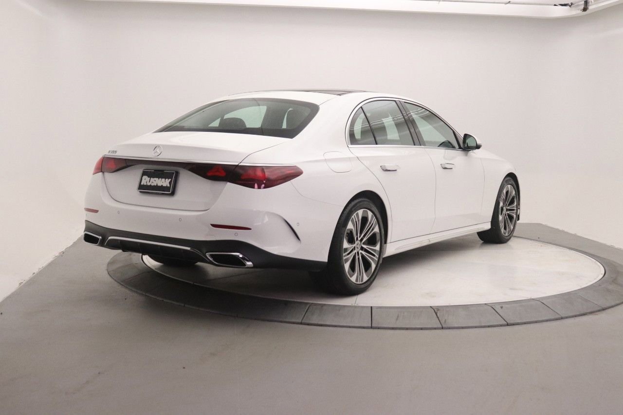 2025 Mercedes Benz E 350 photo 4