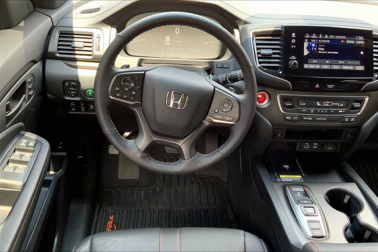 2025 Honda Passport TrailSport photo 5