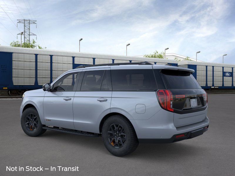 2025 Ford Expedition photo 2