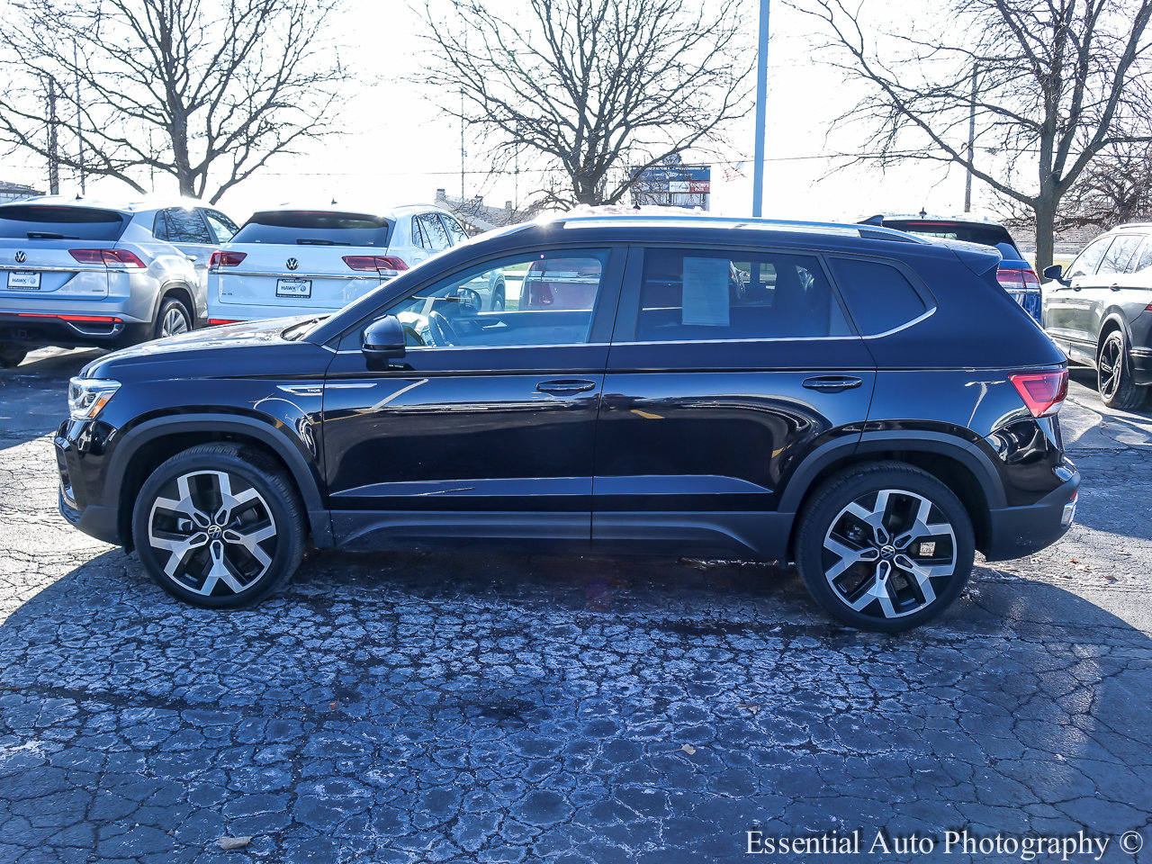 2023 VOLKSWAGEN TAOS - Image 3