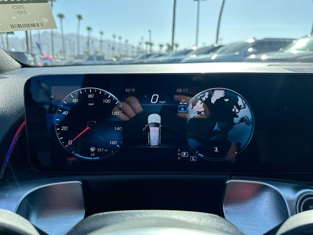 2023 Mercedes Benz GLB 250 photo 12
