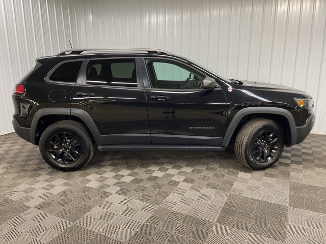 2021 Jeep Cherokee Trailhawk photo 2